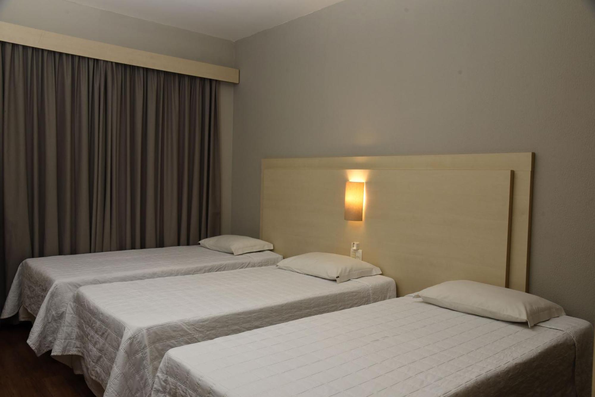 Golden Blue Hotel Londrina Habitación foto
